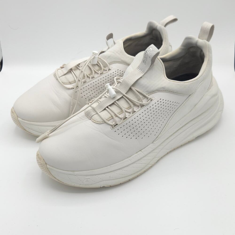 Clove Men's Size 11.5 White Lightweight Comfort Nursing Sneakers